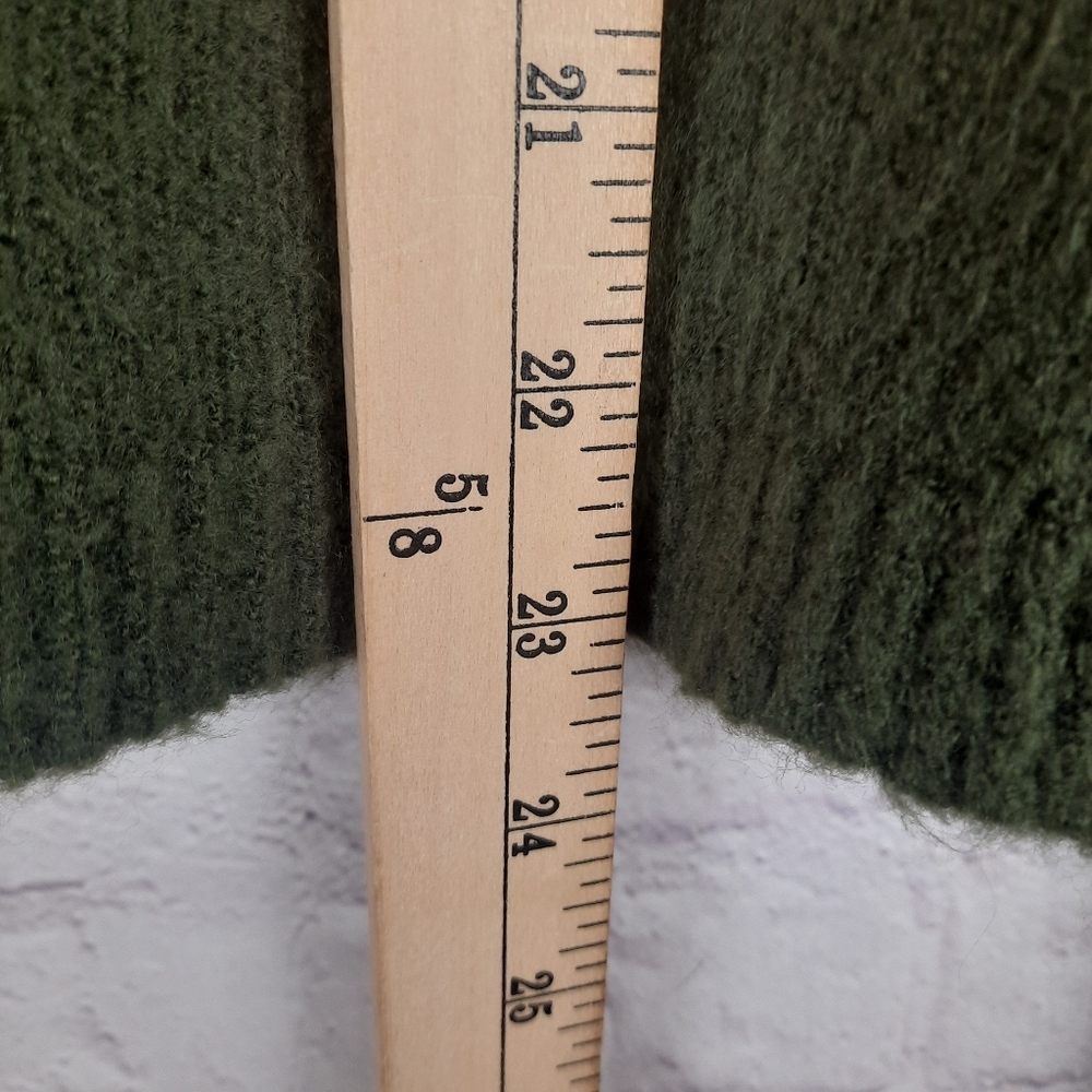 Hem & Thread Color-Block Soft Knit Sweater - Picture 12 of 12